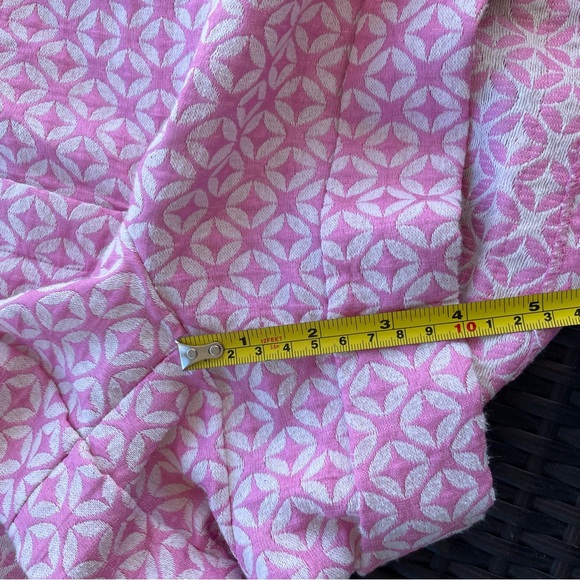 New York & Company 7th Avenue Suiting Pink Print Shorts Size 14 - Picture 7 of 7